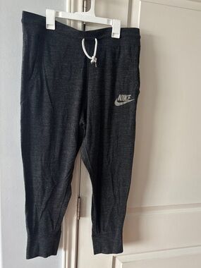 Nike women’s pants